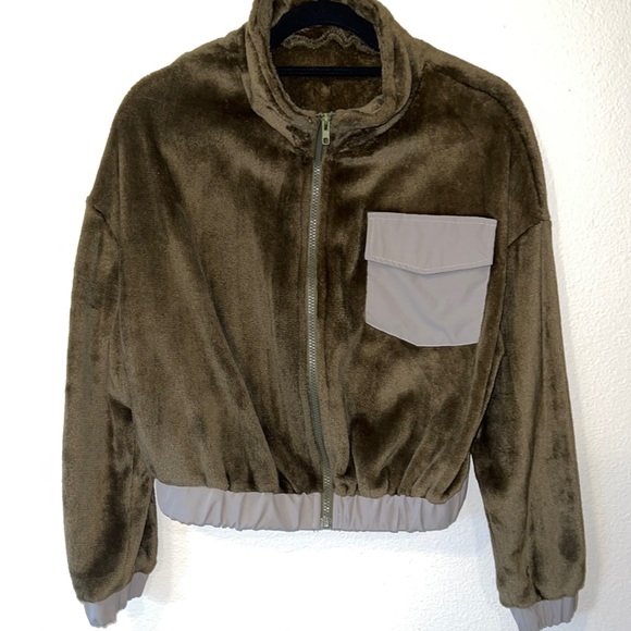 NWOT SHEIN Green Contrast Panel Flap Pocket Drop Shoulder Zip Up Jacket - Picture 5 of 9